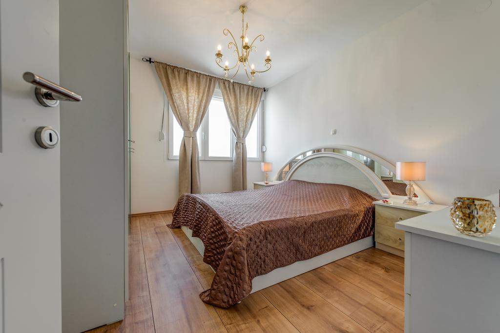 Apartment Noa - Self Check In Split Dış mekan fotoğraf